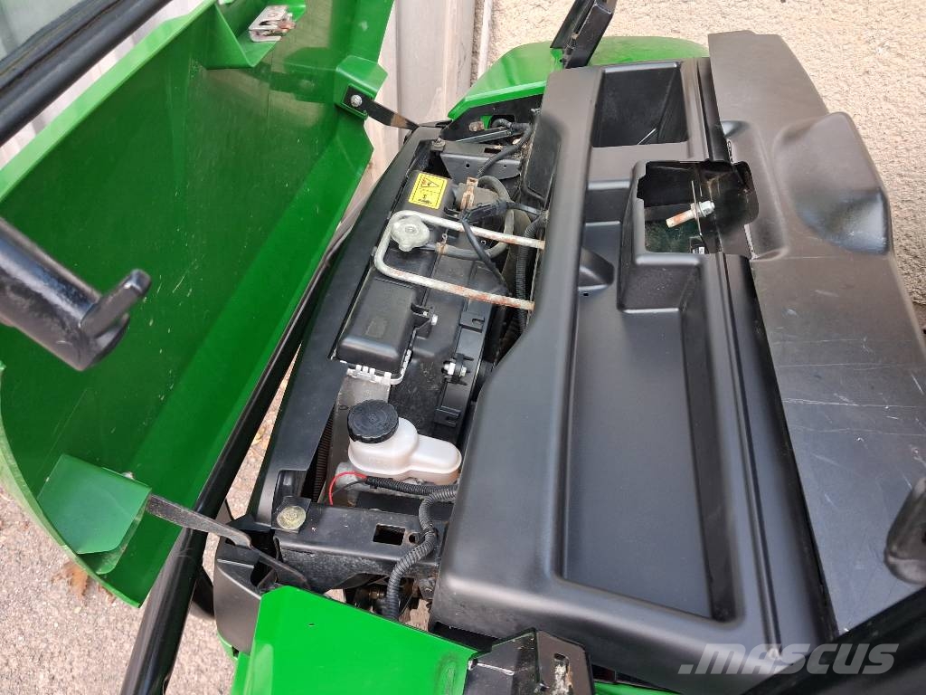 John Deere Gator HPX 4x4 Maastikusõidukid
