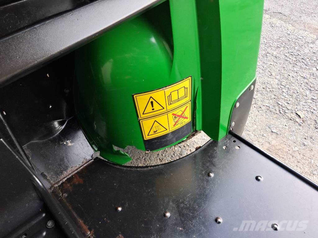 John Deere Gator HPX 4x4 Maastikusõidukid