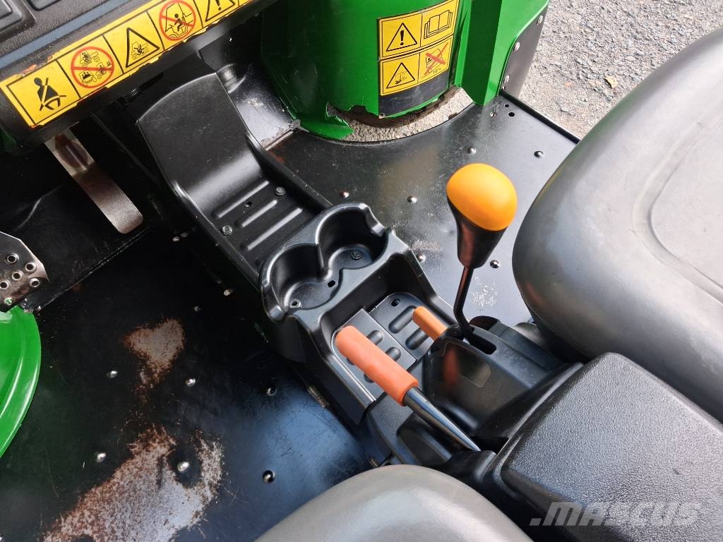 John Deere Gator HPX 4x4 Maastikusõidukid