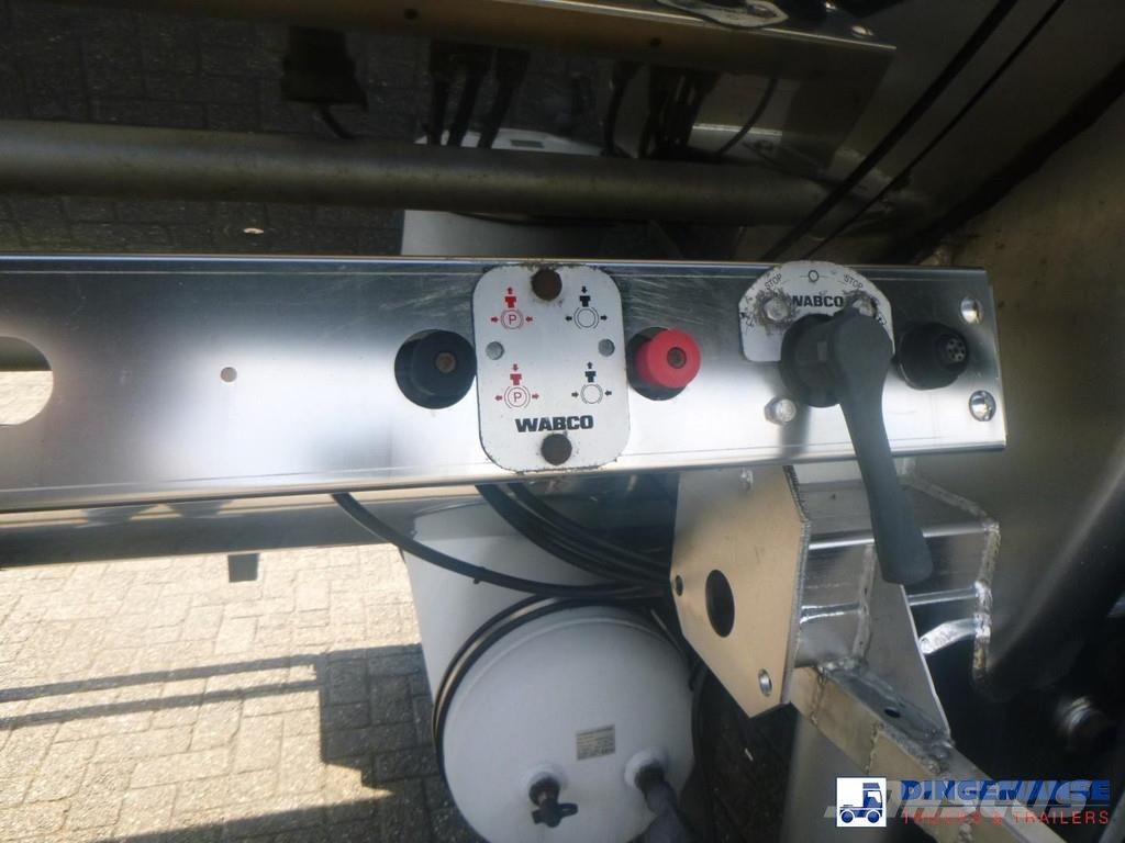 Feldbinder Food tank inox 39 m3 / 3 comp Tsisternhaagised