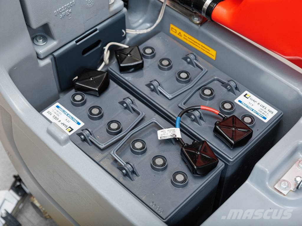 Hako Hakomatic B45 TB510 - NEW BATTERIES Szorowarki