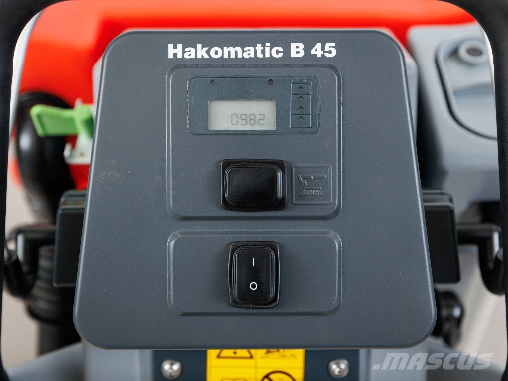 Hako Hakomatic B45 TB510 - NEW BATTERIES Szorowarki