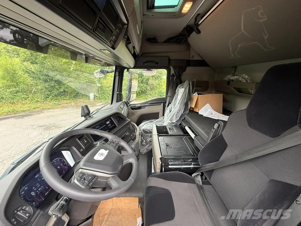 MAN TGX 26.520 MAN TGX 26.520 TG3 Retarder / 6X2 PK 53 All-Terrain-Krane