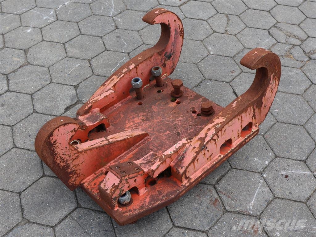  SMP-ANBAUPLATTE Farm machinery
