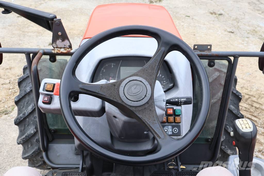 Kubota M 4072 Traktori
