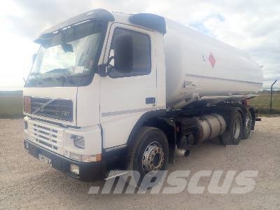 Volvo FM 7 6X2 Camiones cisternas