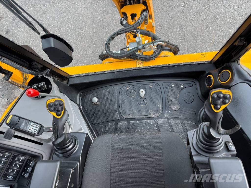 JCB 4 CX Buldoexcavatoare