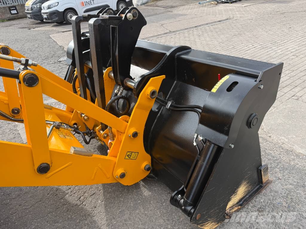 JCB 4 CX Buldoexcavatoare