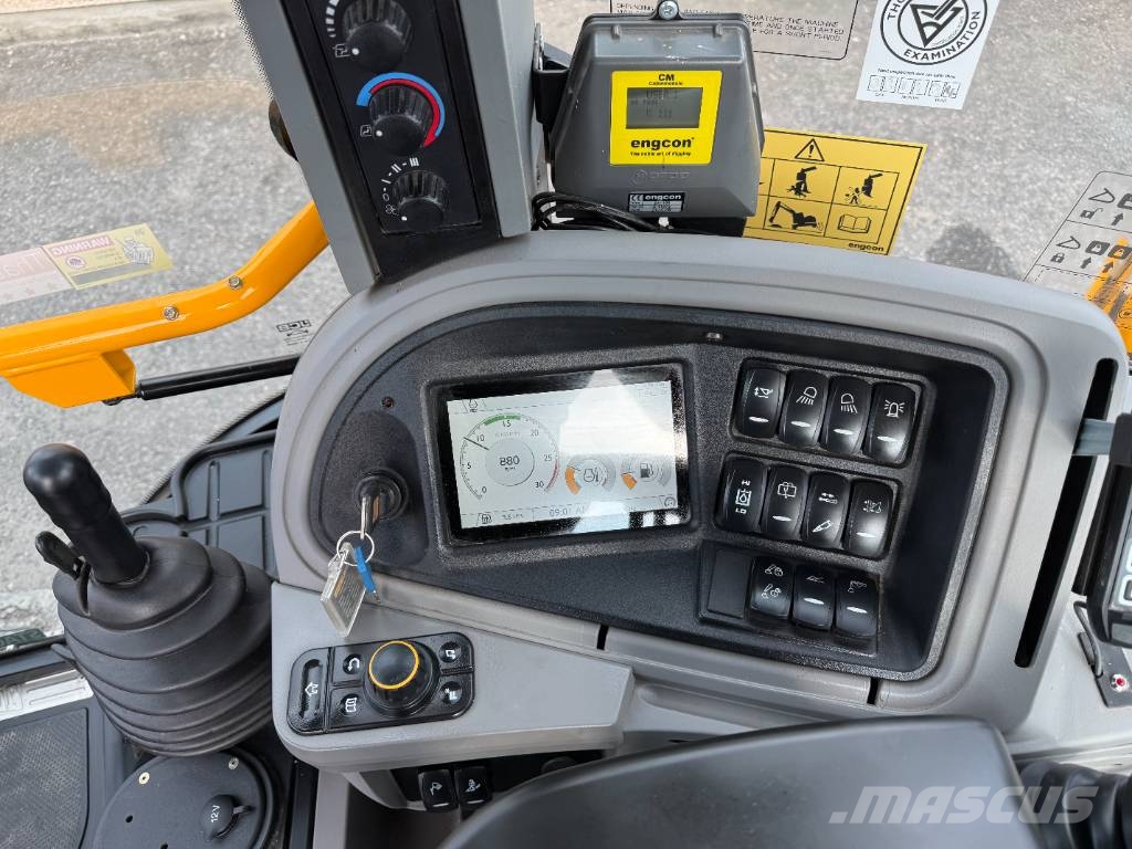 JCB 4 CX Buldoexcavatoare