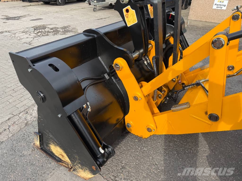 JCB 4 CX Buldoexcavatoare