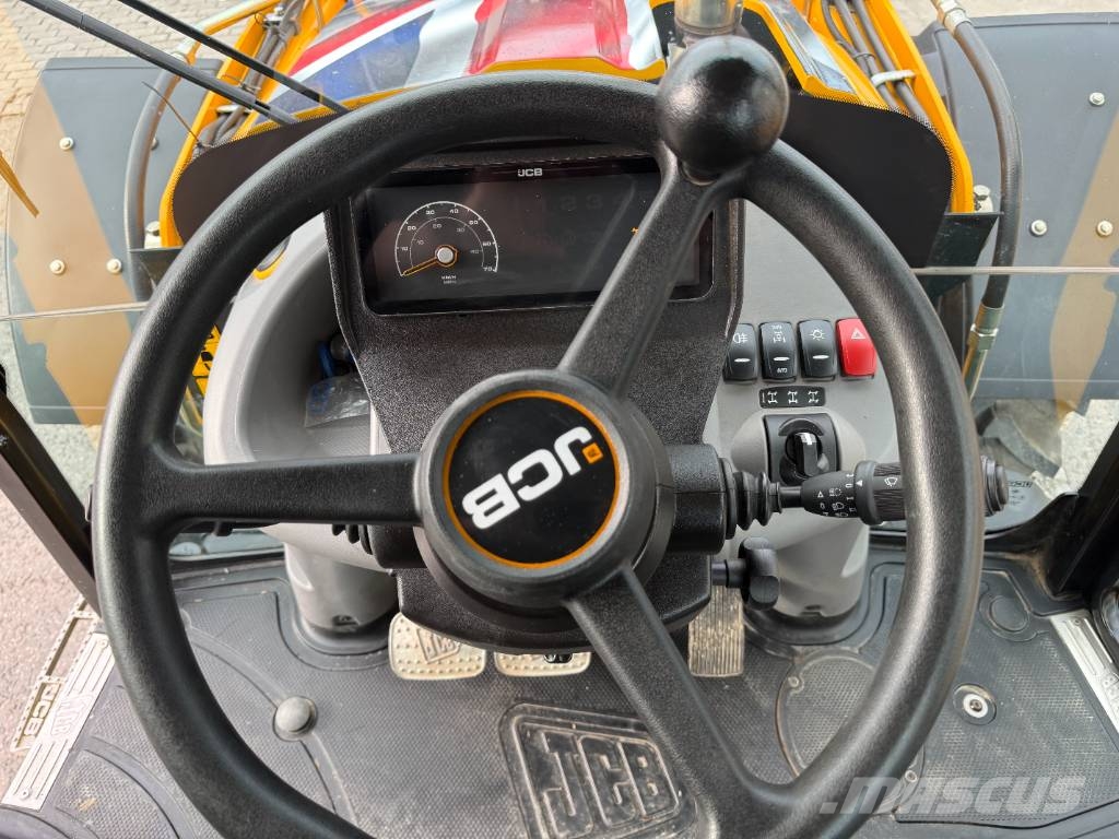 JCB 4 CX Buldoexcavatoare