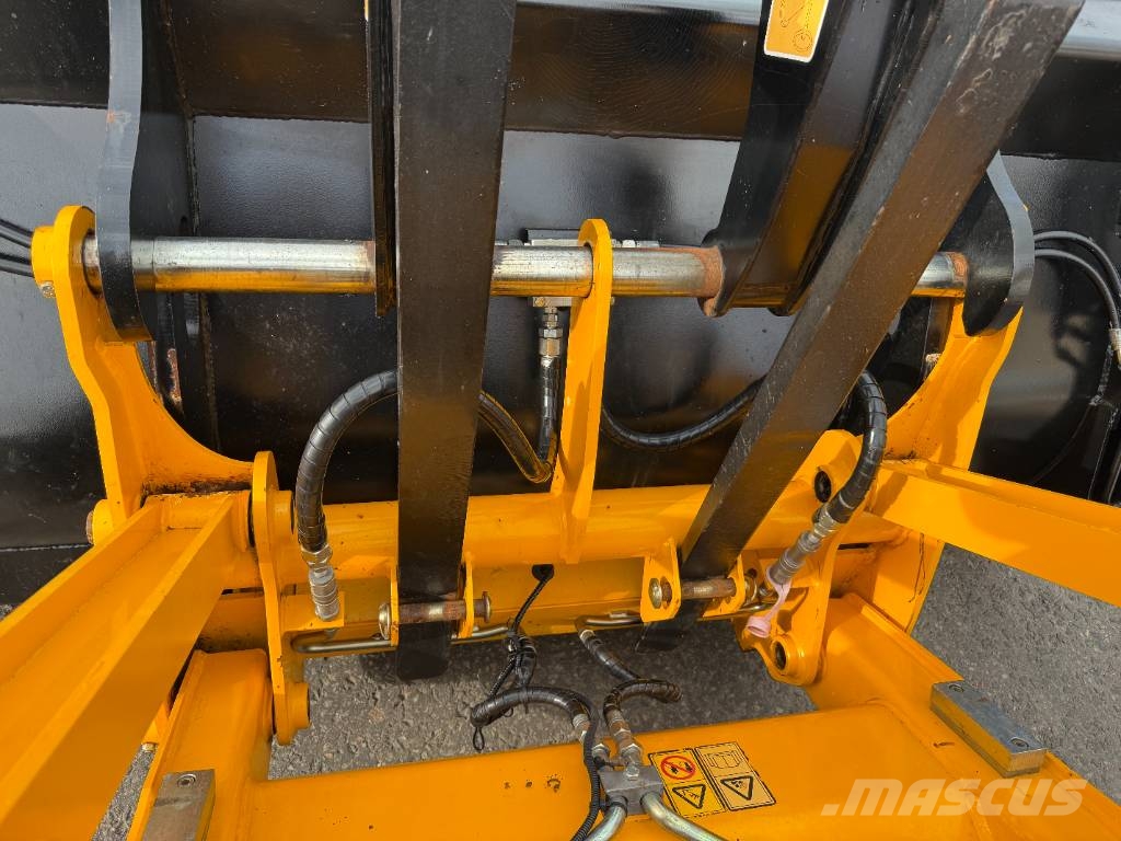 JCB 4 CX Buldoexcavatoare
