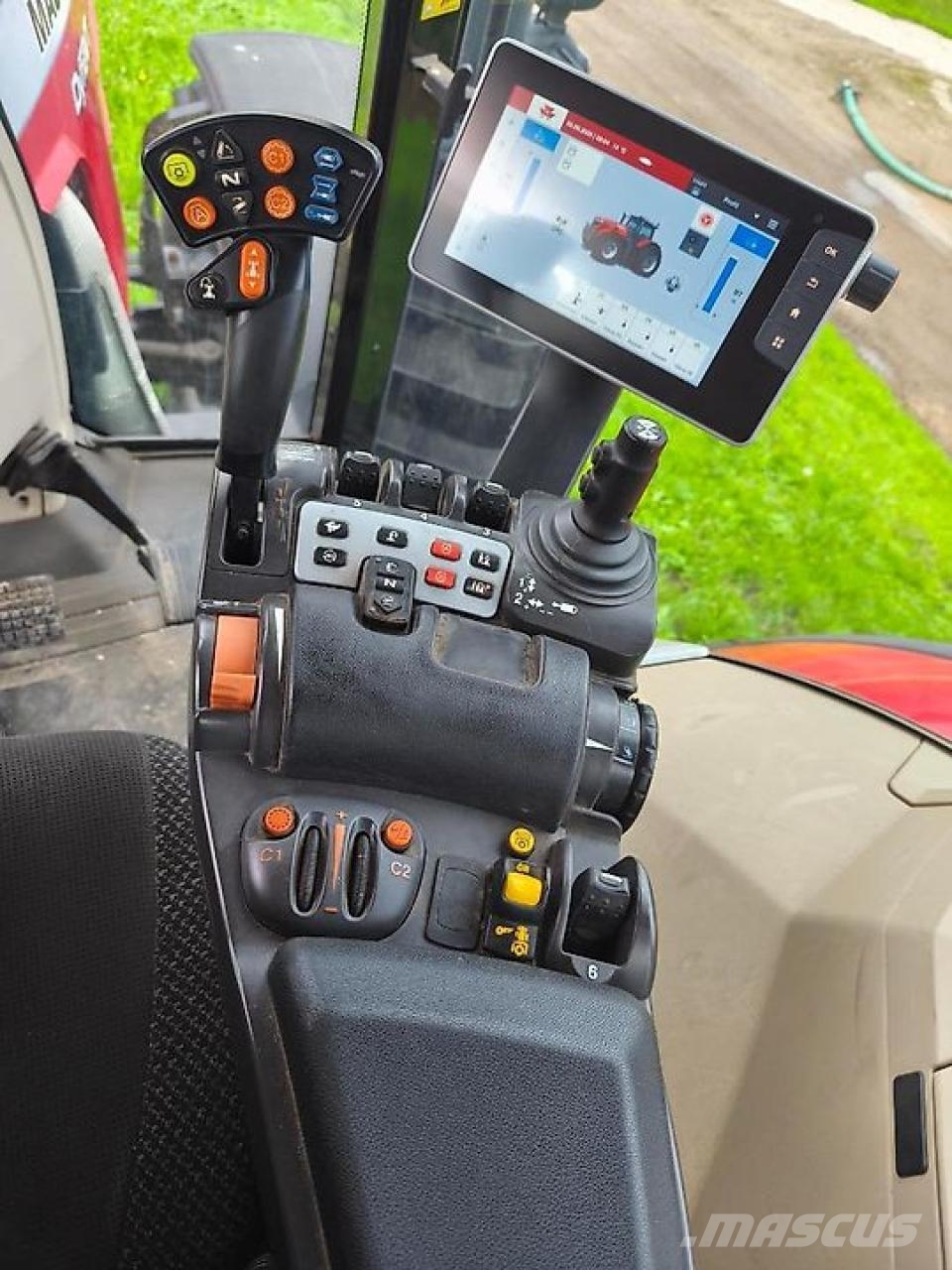 Massey Ferguson 8727S Dyna VT Traktorid