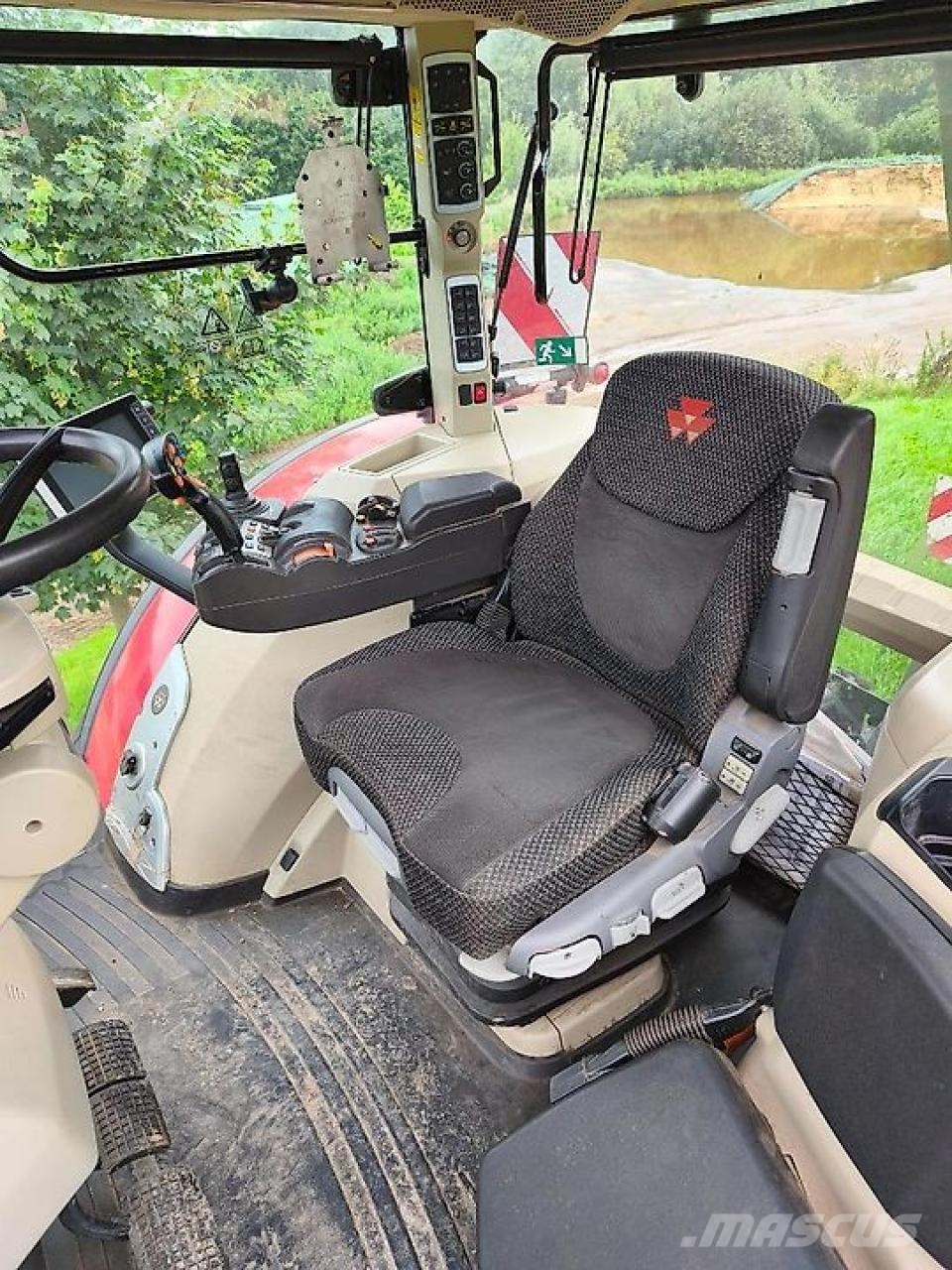 Massey Ferguson 8727S Dyna VT Traktorid