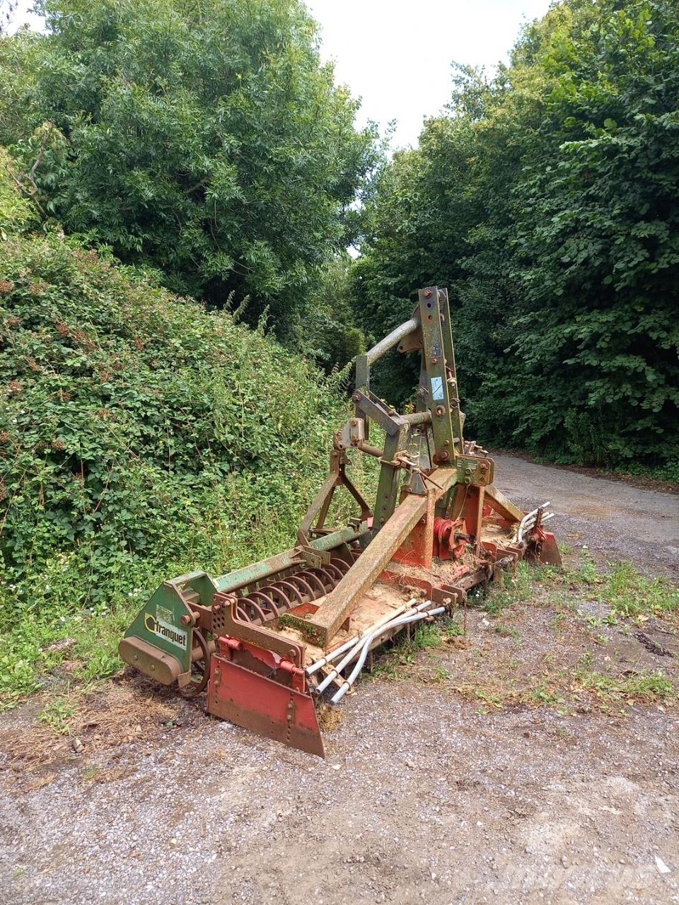 Vicon MF 768 Jyrsimet