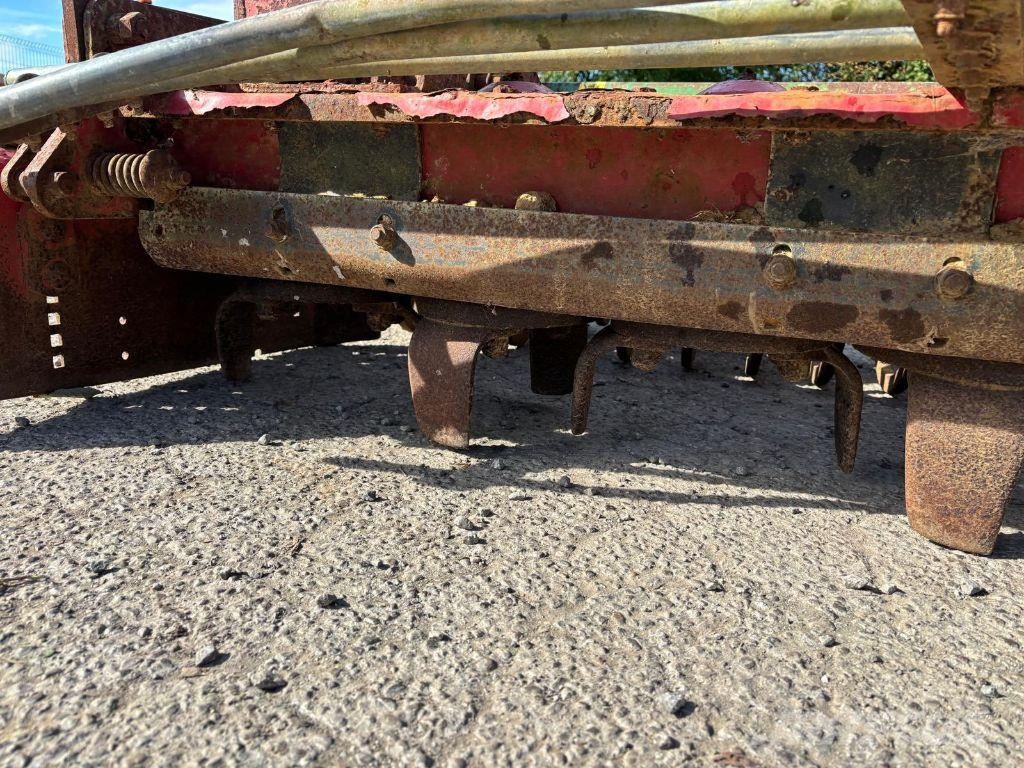 Vicon MF 768 Rotačné brány a pôdne frézy