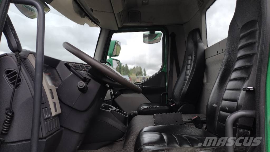 Volvo FL 4x2 multilift koukkulaite, 16tn kok.paino Koukkulava kuorma-autot