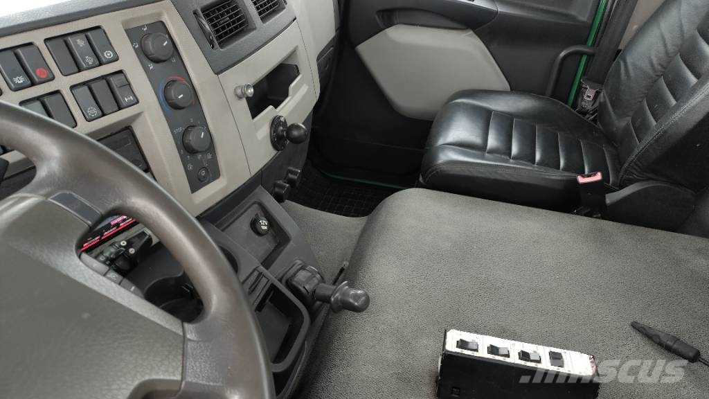 Volvo FL 4x2 multilift koukkulaite, 16tn kok.paino Koukkulava kuorma-autot