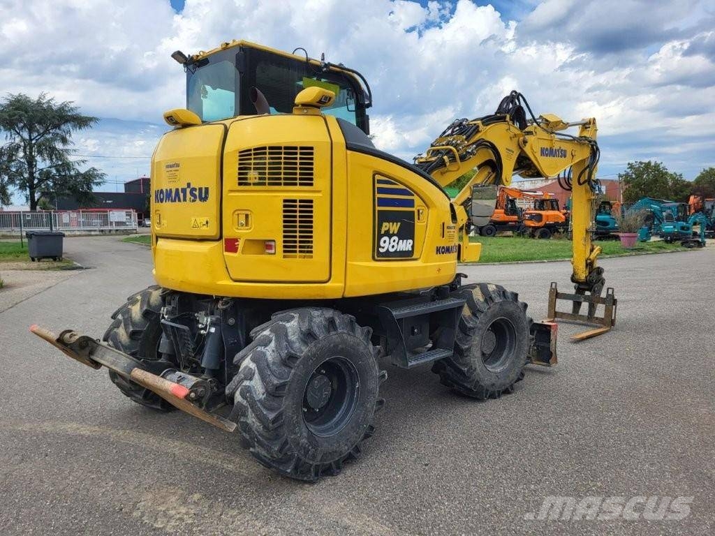 Komatsu PW 98 MR-11 Pelle sur pneus