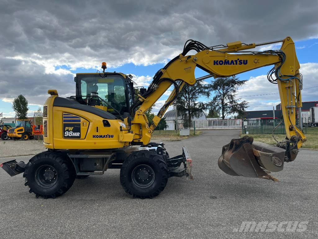 Komatsu PW 98 MR-11 حفارات بعجل