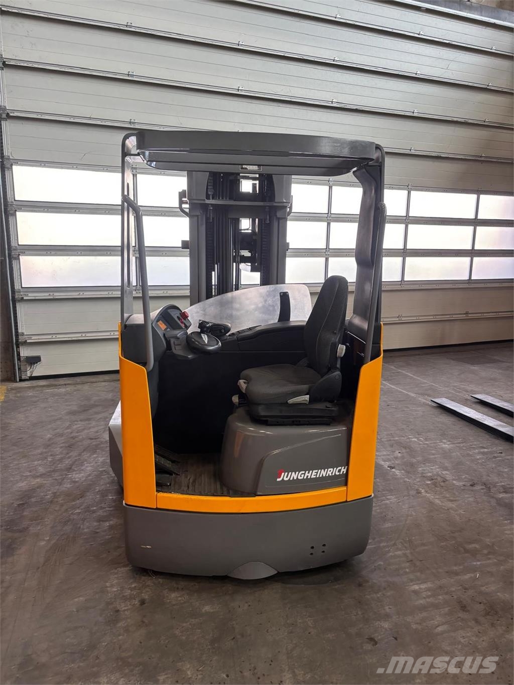 Jungheinrich ETV-Q25 4 yönlü reach truck