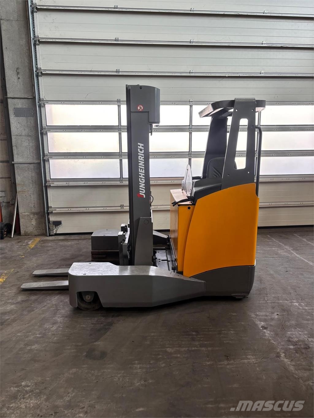 Jungheinrich ETV-Q25 4 yönlü reach truck