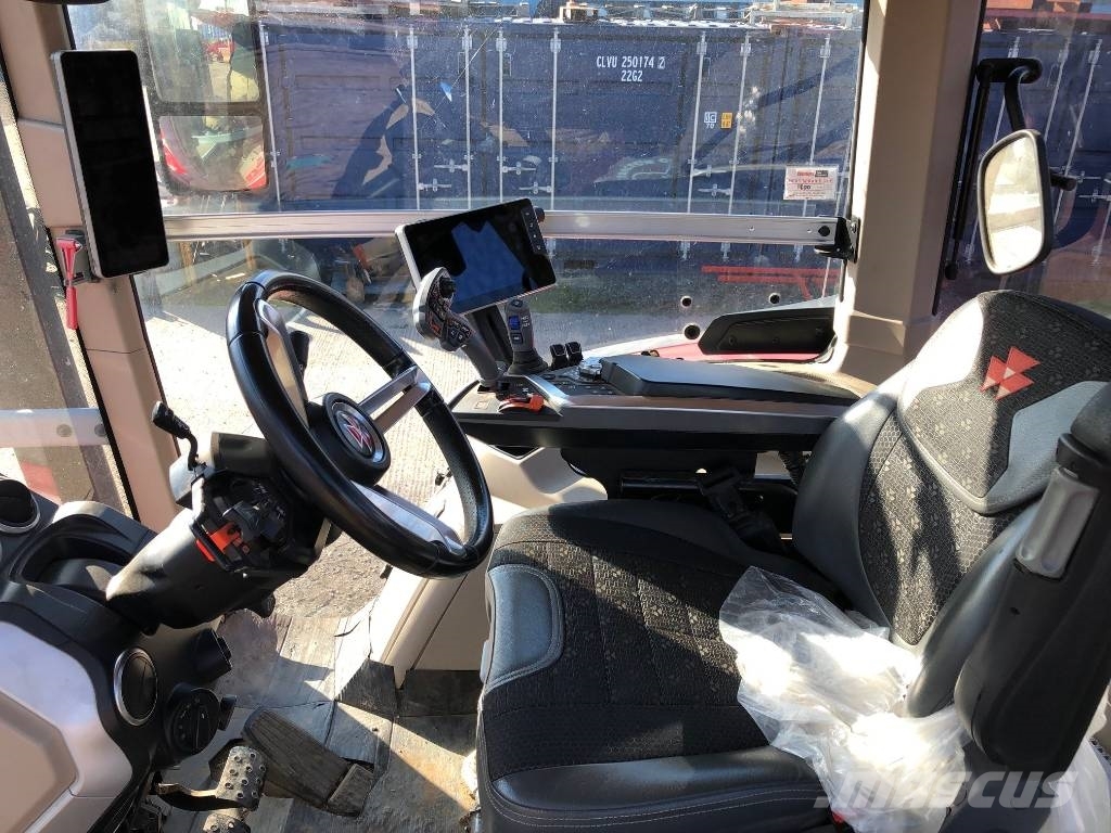 Massey Ferguson 8S.245 Traktorer
