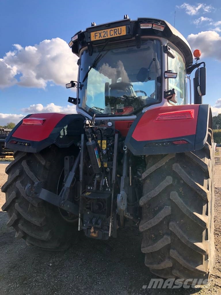 Massey Ferguson 8S.245 Traktorer