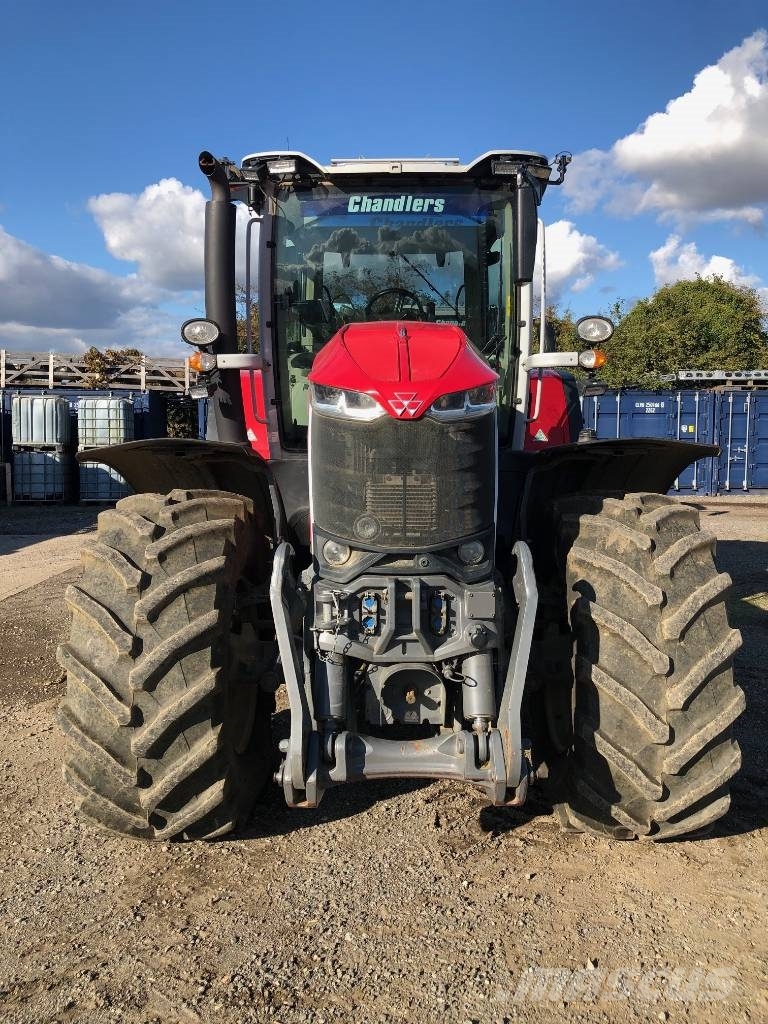 Massey Ferguson 8S.245 Traktorer