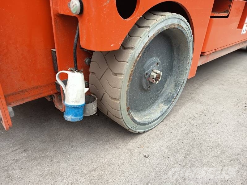 Haulotte Compact 10N - 10m, electric Ollós emelők