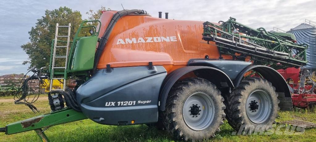 Amazone UX11201 Ťahané postrekovače