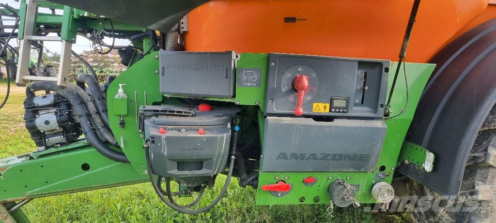 Amazone UX11201 Ťahané postrekovače