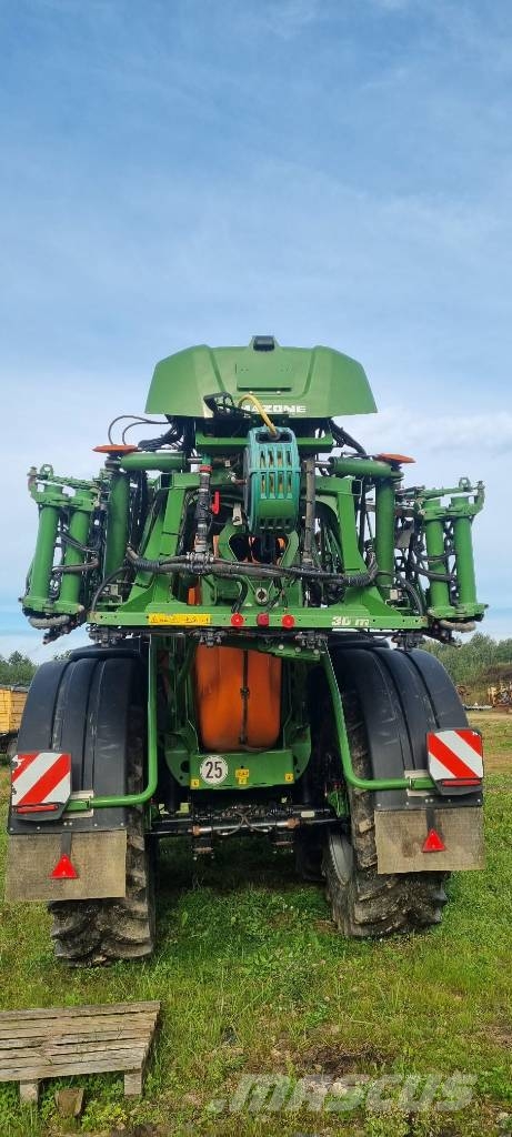 Amazone UX11201 Ťahané postrekovače