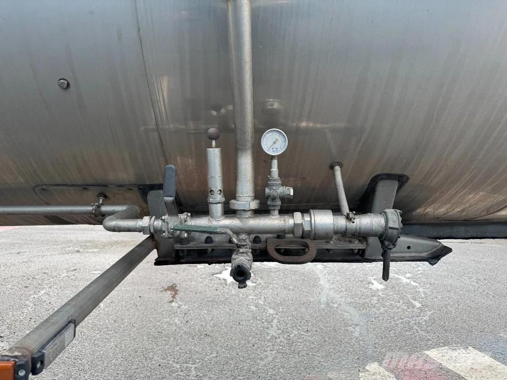 Magyar 3 AXLE - BPW - 3 COMPARTIMENTS Semirremolques cisterna