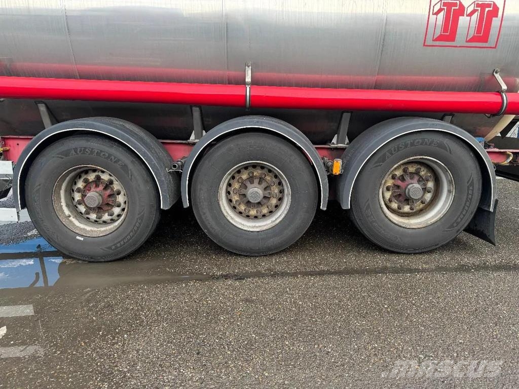 Magyar 3 AXLE - BPW - 3 COMPARTIMENTS Semirremolques cisterna