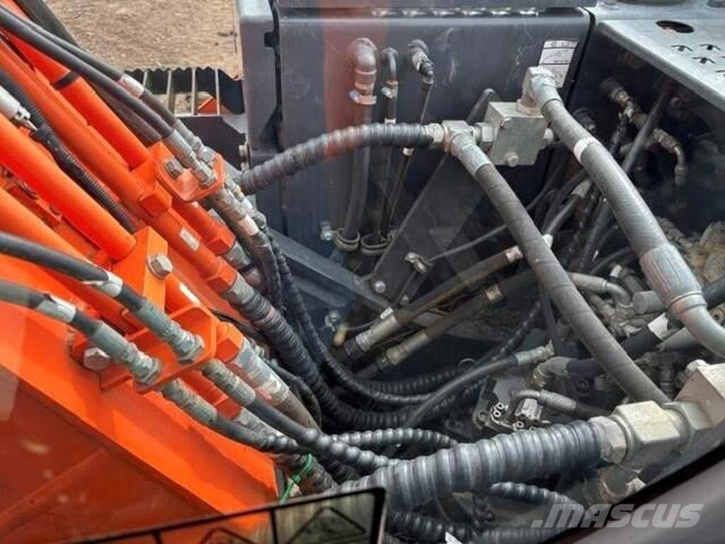 Doosan DX 140 LC-5 Gravemaskiner på larvebånd