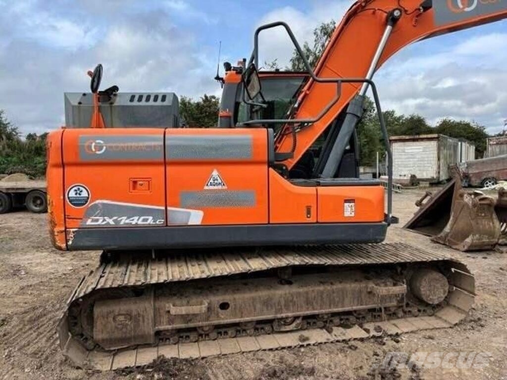 Doosan DX 140 LC-5 Gravemaskiner på larvebånd