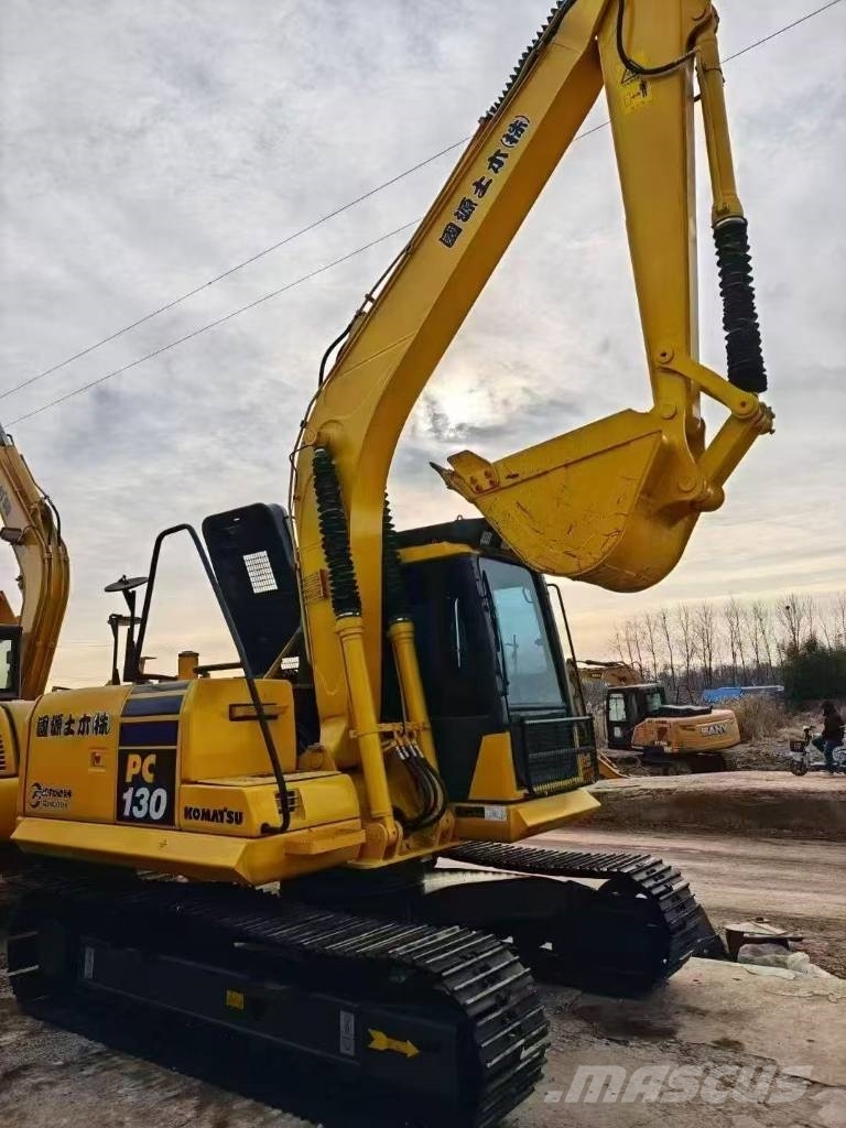 Komatsu 130-7 Εκσκαφείς με ερπύστριες