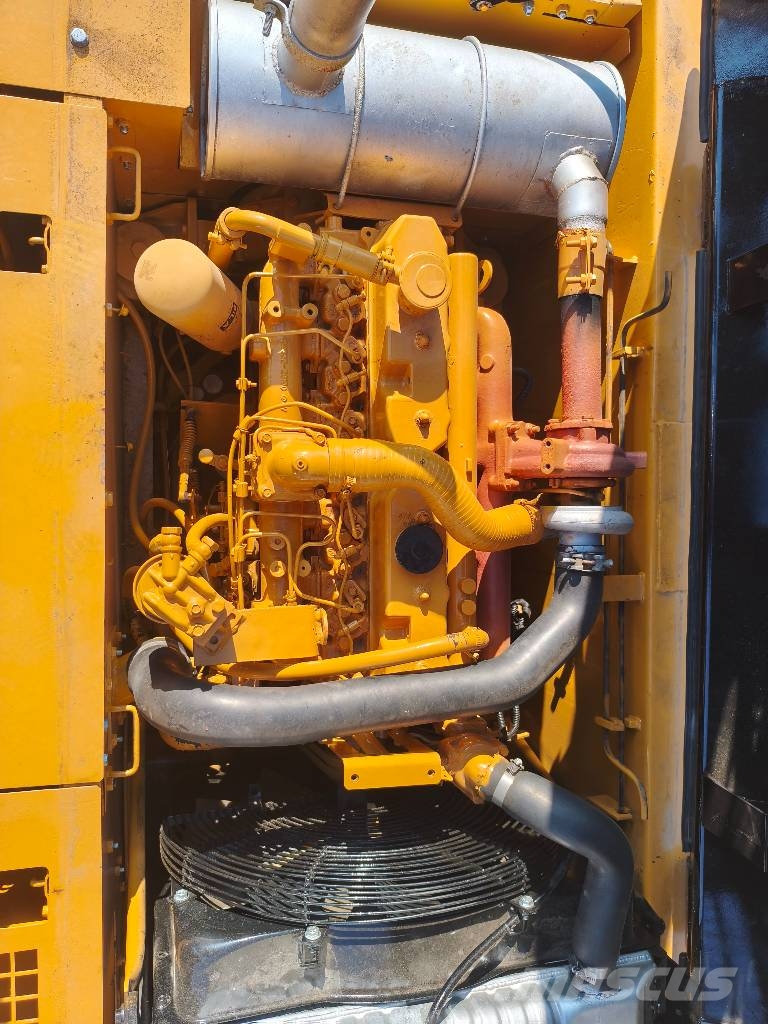 CAT 320 B L Lánctalpas kotrók