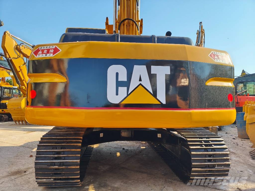 CAT 320 B L Lánctalpas kotrók