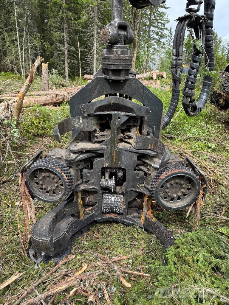 Ponsse SCORPION KING 8W Harvester