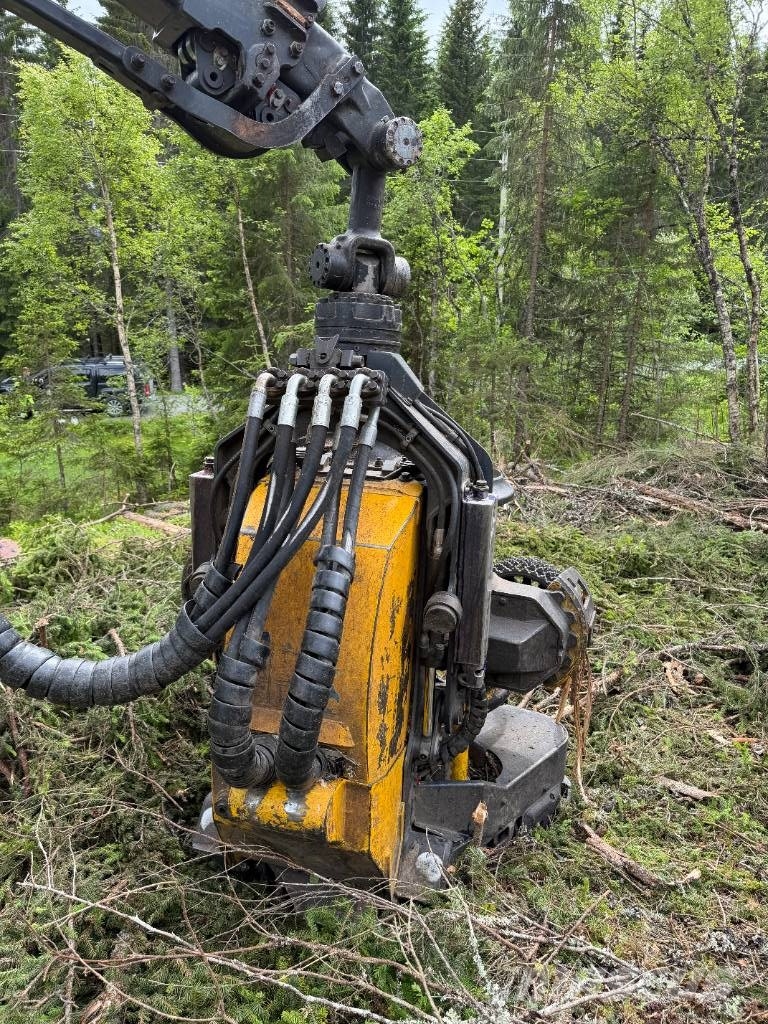Ponsse SCORPION KING 8W Harvester