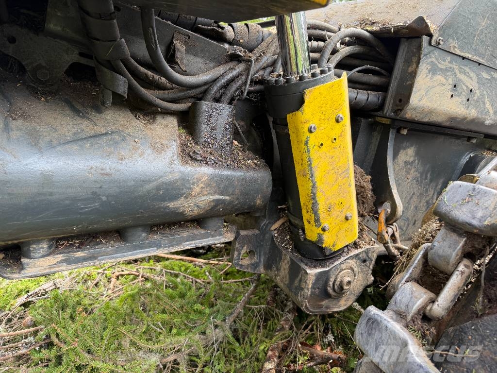 Ponsse SCORPION KING 8W Harvester