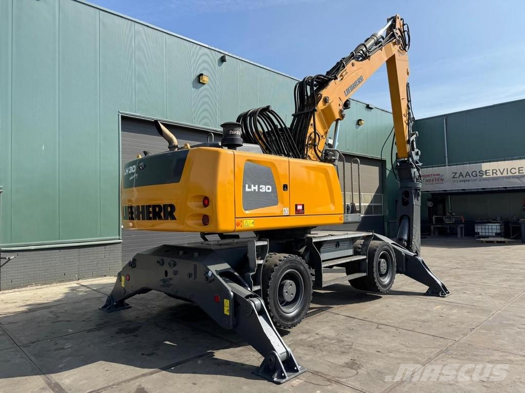 Liebherr LH 30 M 工业挖掘机