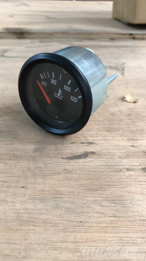 Perkins 1104D-44T Oil Gauge 310 030 002 엔진