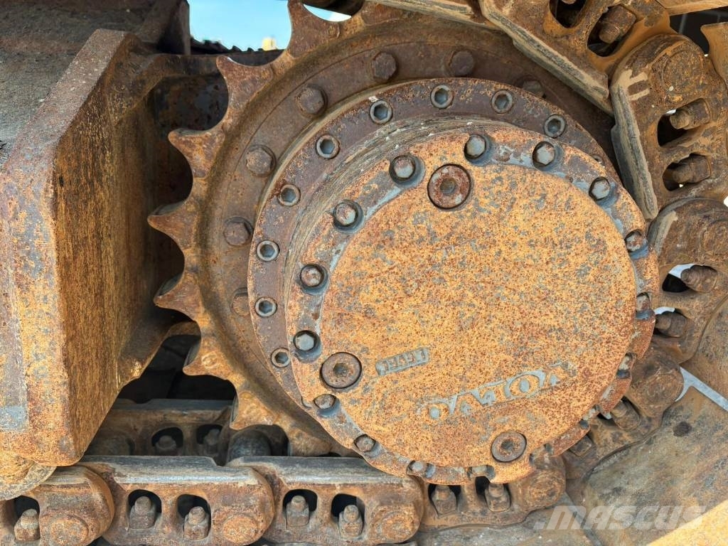 Volvo EC 290 B LC حفارات زحافة