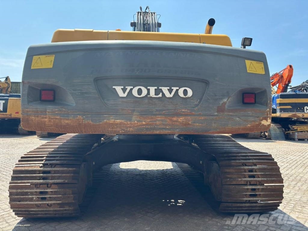 Volvo EC 290 B LC حفارات زحافة