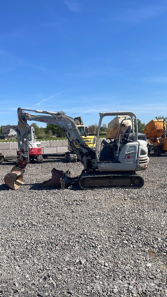 Takeuchi TB 240 Minibagger < 7t