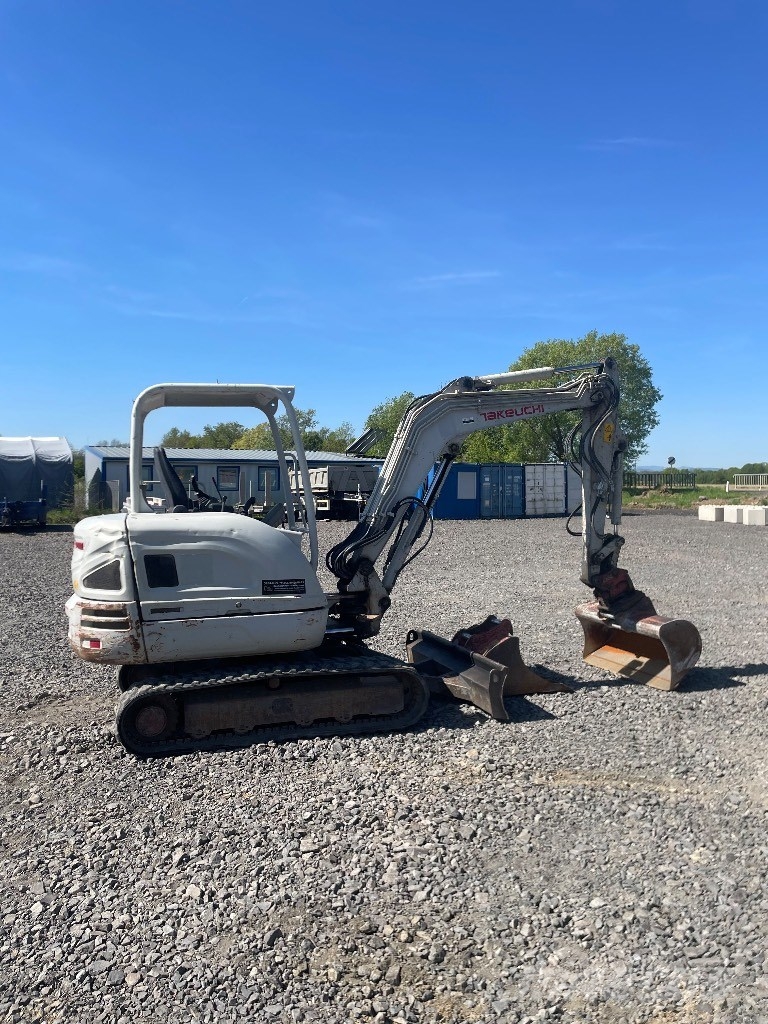 Takeuchi TB 240 Minibagger < 7t