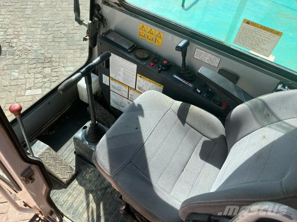 IHI IC70 2 Raupendumper